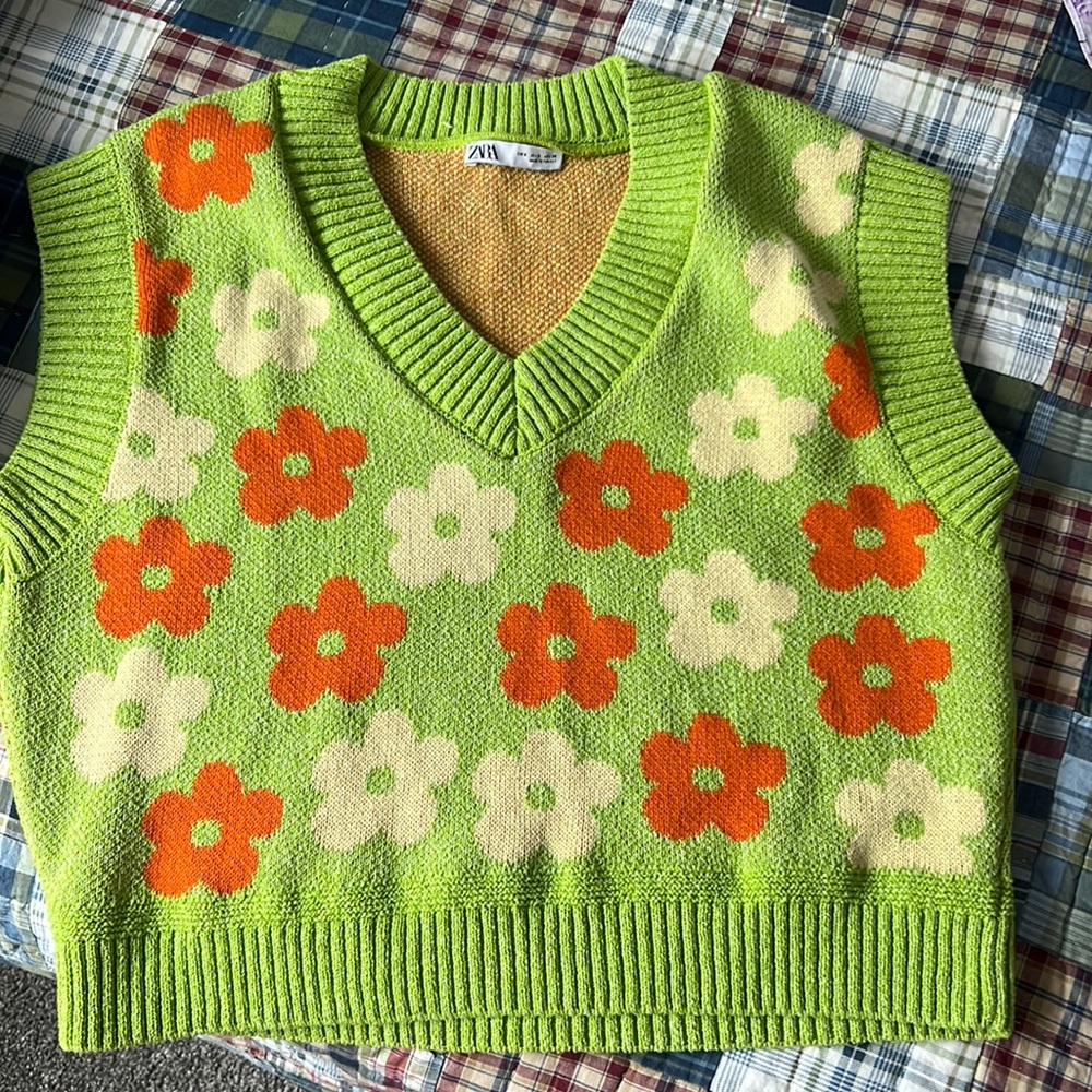 Zara jacquard knit floral vest
